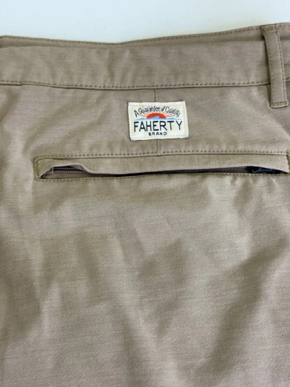 Faherty All Day Shorts Mens 40 Khaki Tan Performance Stretch Casual Lightweight